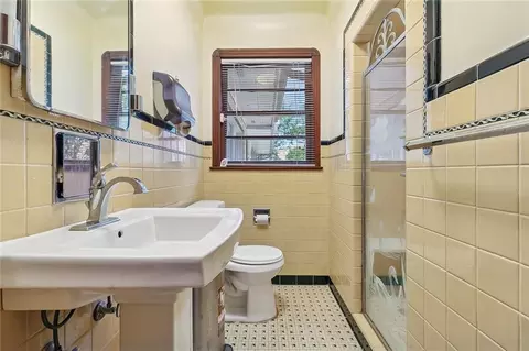 Bath - 1302 Williams Blvd, Kenner, LA 70062 photo 2 of 2