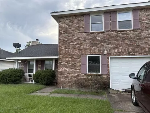 2425 N Sugar Ridge Rd, Laplace, LA 70068