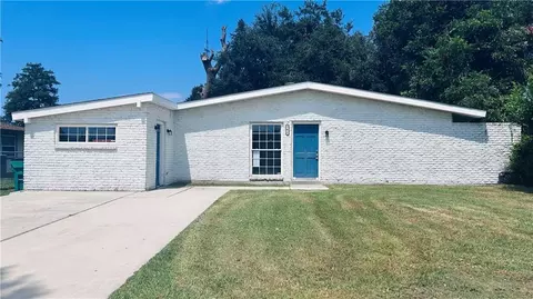 341 Appletree Ln, Terrytown, LA 70056