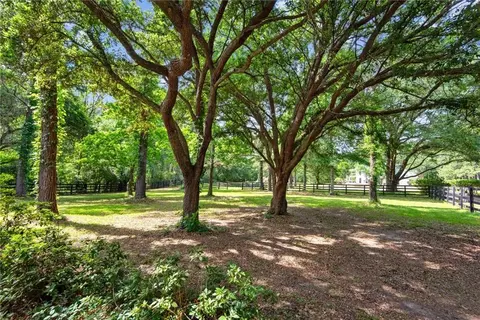 Exterior - 48 Bleu Lake Dr, Covington, LA 70435 photo 8 of 13
