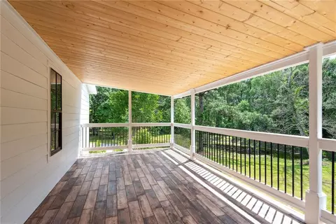 Exterior - 48 Bleu Lake Dr, Covington, LA 70435 photo 3 of 13