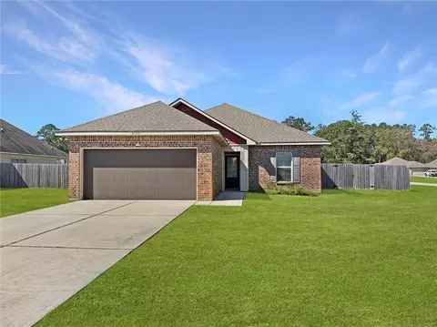 41731 Shallow Bend Dr, Ponchatoula, LA 70454