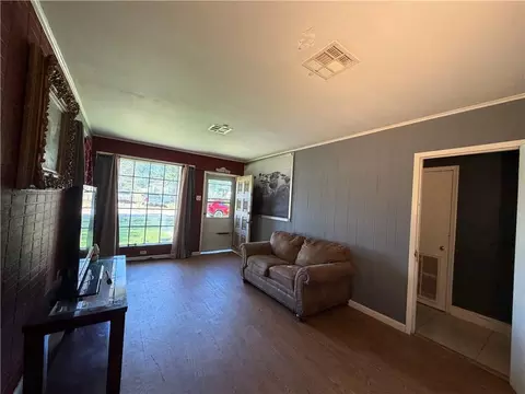 Living - 1918 Illinois Ave, Kenner, LA 70062 photo 2 of 3