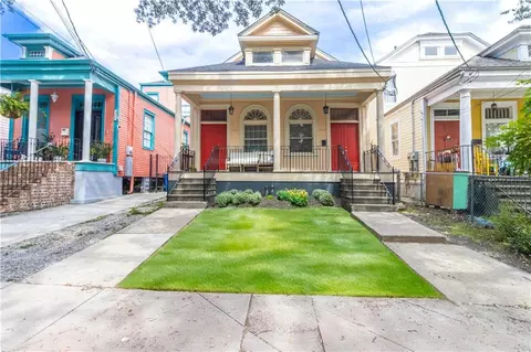 3305 Banks St, New Orleans, LA 70119