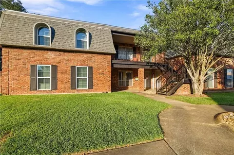4500 Parliament Dr #1, Alexandria, LA 71303