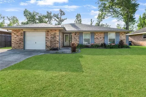 309 Desoto Dr, Luling, LA 70070