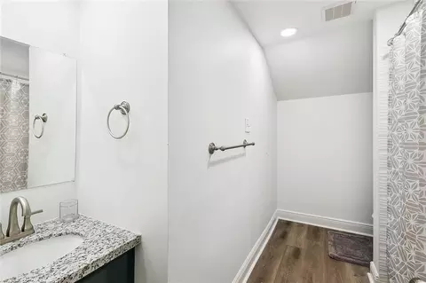 Bath - 104 Carr Dr, Slidell, LA 70458 photo 1 of 2