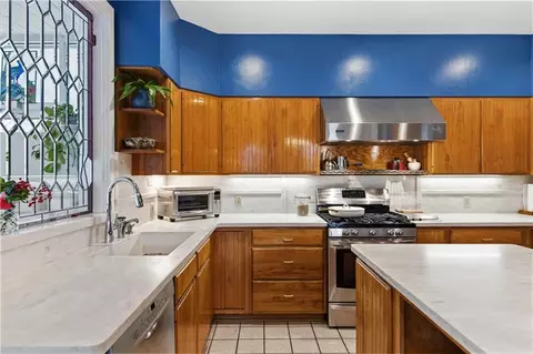 Kitchen - 1 Eddins Ln, Slidell, LA 70458 photo 1 of 4