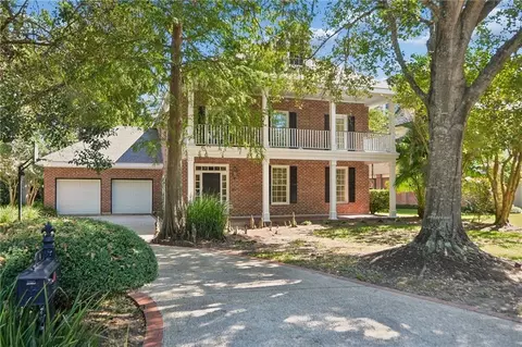 4 Muirfield Pl, New Orleans, LA 70131