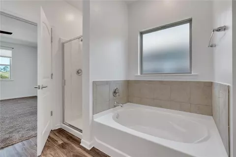 Bath - 4482 Maraisriver Dr, Slidell, LA 70461 photo 1 of 2