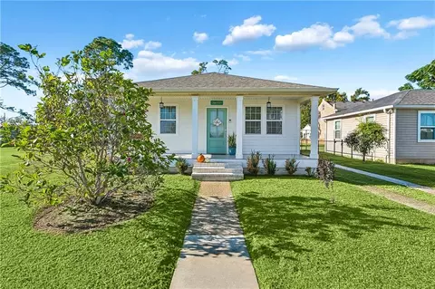 7220 Prosperity St, Arabi, LA 70032