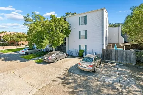 2866 Steamship Cir #3B, River Ridge, LA 70123