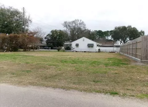 742 Carrollton Ave, Metairie, LA 70005