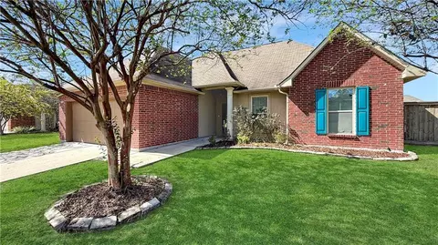 38236 Dolphin Ct, Gonzales, LA 70737