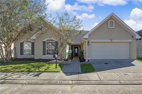 1532 Steeple Chase Ln, New Orleans, LA 70131
