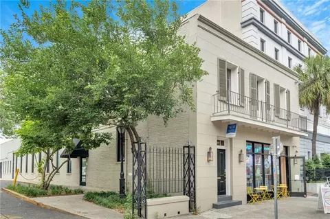 427 Esplanade Ave #1, New Orleans, LA 70116