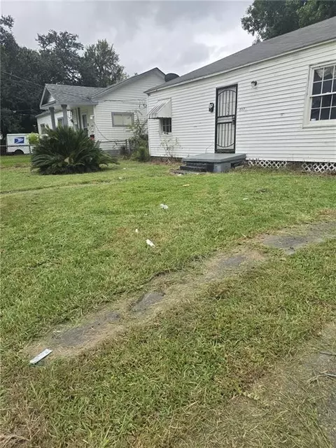 1557 Murl St, New Orleans, LA 70114