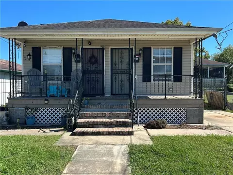 2717 Cherry St, New Orleans, LA 70118