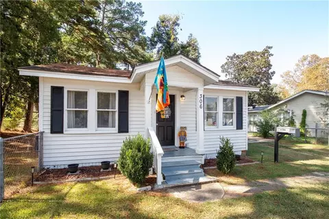 306 Corrine St, Pineville, LA 71360