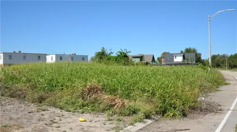 5654 Mayo Rd, New Orleans, LA 70126