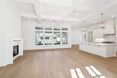 Living - 4245 Cypress Point Dr, Covington, LA 70433 photo 2 of 4
