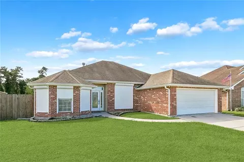 2716 Bark Ave, Marrero, LA 70072