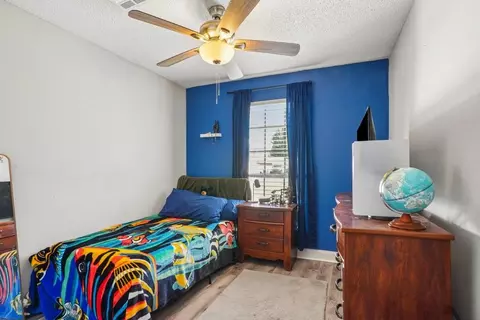 Bedroom - 202 Sixth St, Luling, LA 70070 photo 4 of 4
