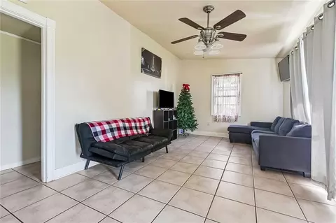 Living - 3821 Florida Ave, Kenner, LA 70065 photo 1 of 1