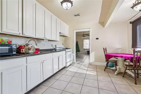 Kitchen - 3821 Florida Ave, Kenner, LA 70065 photo 2 of 2