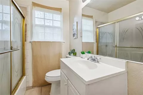 Bath - 3821 Florida Ave, Kenner, LA 70065 photo 1 of 1