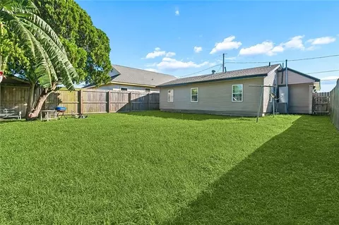Exterior - 3821 Florida Ave, Kenner, LA 70065 photo 4 of 5