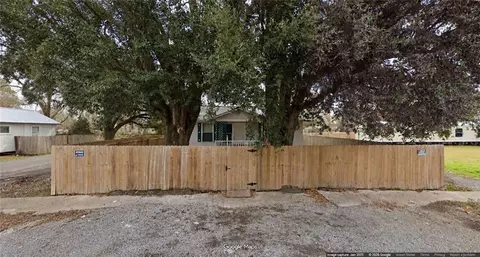 712 N Bailey St, Abbeville, LA 70510