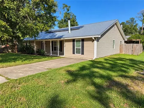 1500 Live Oak Dr, Slidell, LA 70460