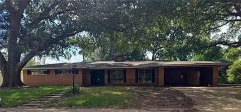 808 Welwyn Way, Alexandria, LA 71303