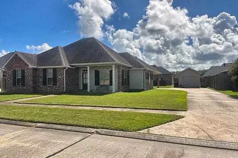 217 Hermitage Loop Loop, Houma, LA 70360 photo 2