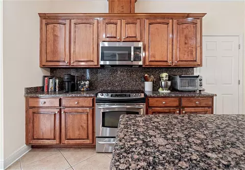 Kitchen - 312 Annette Dr, Slidell, LA 70458 photo 3 of 4