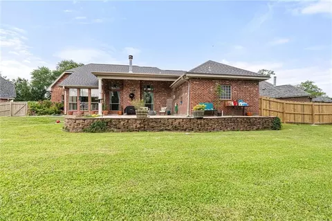 Exterior - 312 Annette Dr, Slidell, LA 70458 photo 3 of 3
