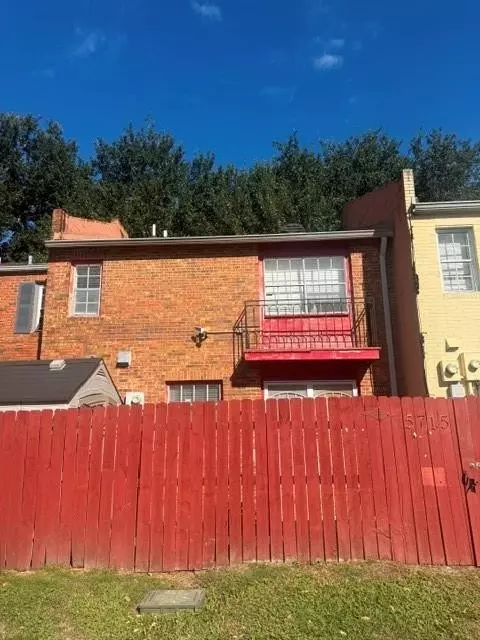 5715 Count Ln, New Orleans, LA 70126
