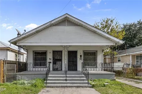1123 Mazant St, New Orleans, LA 70117