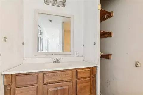 Bath - 421 Cherry St, Amite, LA 70422 photo 1 of 4