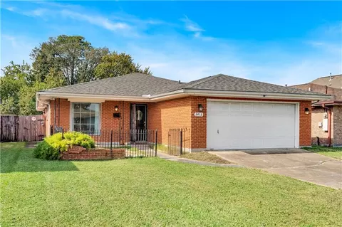 3412 Lake Villa Dr, Metairie, LA 70002