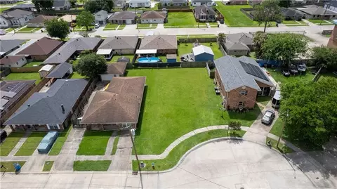 3301 Charles Ct, Chalmette, LA 70043