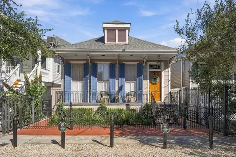 4613 Chestnut St, New Orleans, LA 70115