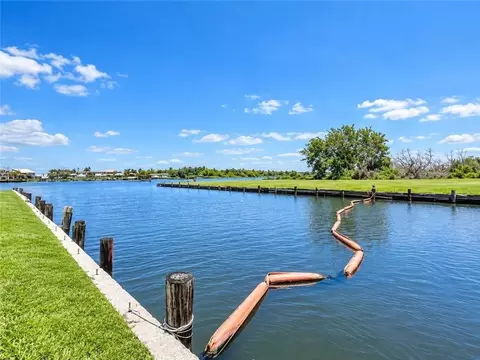 View/Area - 800 Anna St, Lafitte, LA 70067 photo 2 of 6
