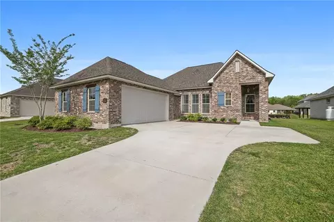 Exterior - 21497 Bluefin Dr, Springfield, LA 70462 photo 1 of 5