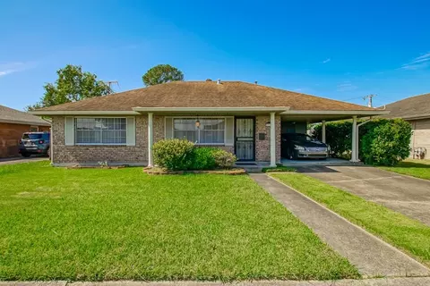 572 Dunkirk Ave, Terrytown, LA 70056