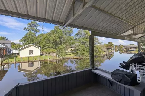 View/Area - 20481 Swamp Rd, Springfield, LA 70462 photo 2 of 8