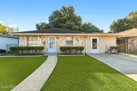 705 N Cumberland Dr, Metairie, LA 70003