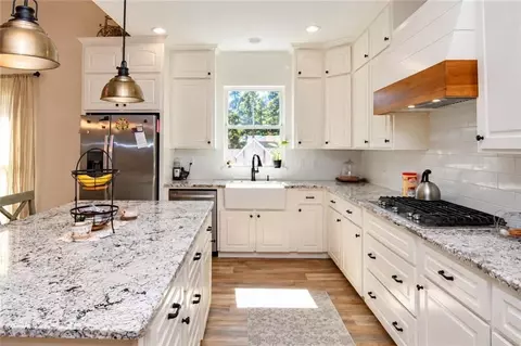 Kitchen - 148 Mccann Rd, Pollock, LA 71467 photo 6 of 6