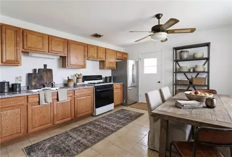 Kitchen - 2220 34th St, Kenner, LA 70065 photo 2 of 2